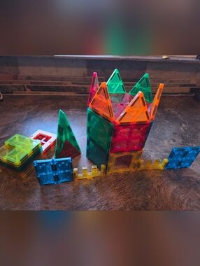 Magnetic Building Tiles - 43 Pieces
